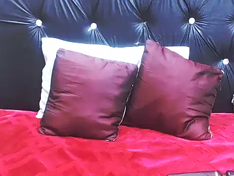 AppleAss02 online show from 11-13-25, 05:01