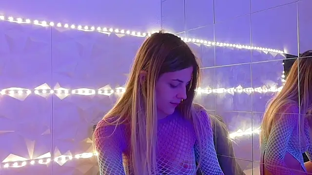 Aishha  online show from 10-06-25, 05:16