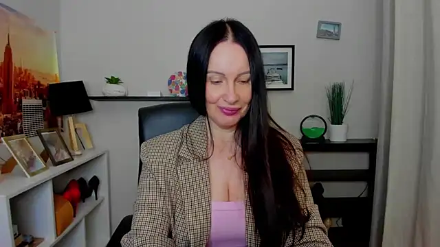 Velvet Jasmine online show from 10-27-25, 06:28