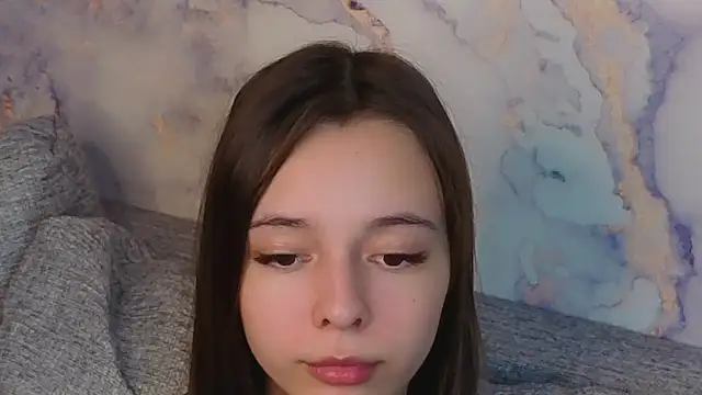BerryTeen online show from 10-18-25, 09:10