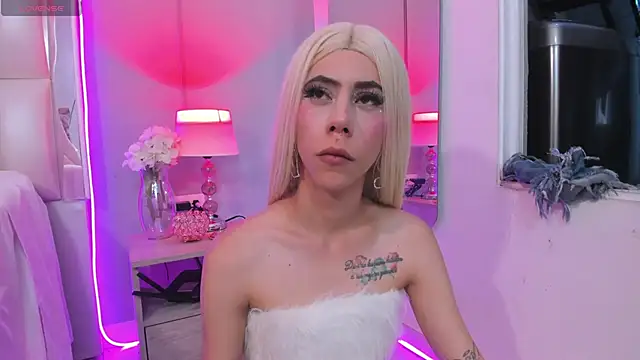 Darlyn tenderhot   online show from 09-17-25, 06:37