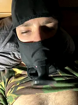 Snapshot of sexyarmy001 chatting on 09-13-25, 08:08 sexyarmy001 online show from 09-13-25, 08:08