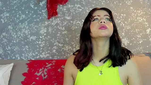 Julieth brown  online show from 11-23-25, 12:27