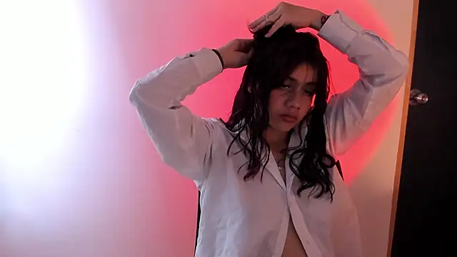 Julieth brown  online show from 03-05-26, 08:27