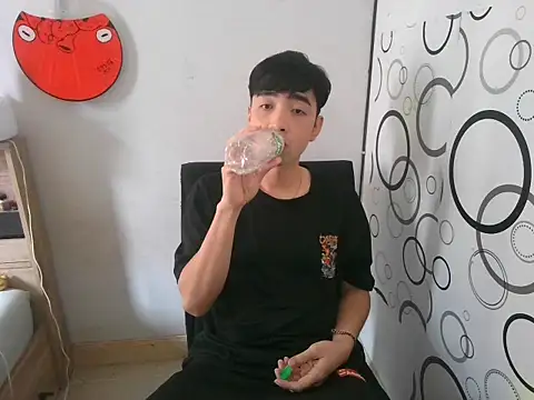 moaman190 online show from 11-28-25, 07:44