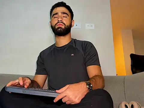 zack sullivan22 online show from 02-25-26, 04:44