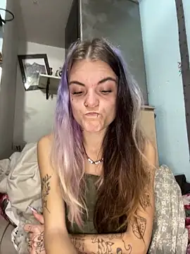 ittybittymeryssa online show from 12-17-25, 09:10