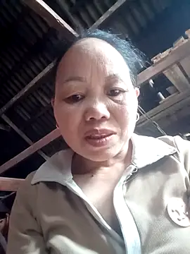  YooY  online show from 09-28-25, 04:18