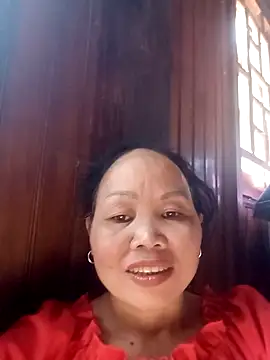  YooY  online show from 10-18-25, 03:31