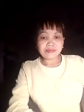  YooY  online show from 11-18-25, 03:38