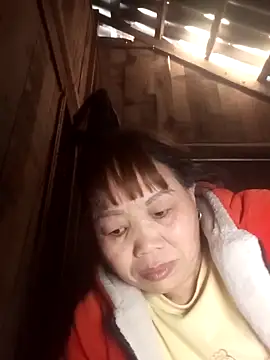  YooY  online show from 11-26-25, 12:00