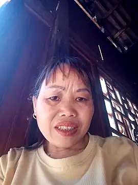  YooY  online show from 11-28-25, 03:09