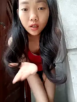 Snapshot of Ananine chatting on 04-23-26, 11:18 Ananine online show from 04-23-26, 11:18
