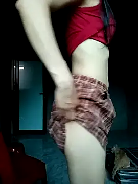 Snapshot of Ananine chatting on 05-18-26, 11:43 Ananine online show from 05-18-26, 11:43