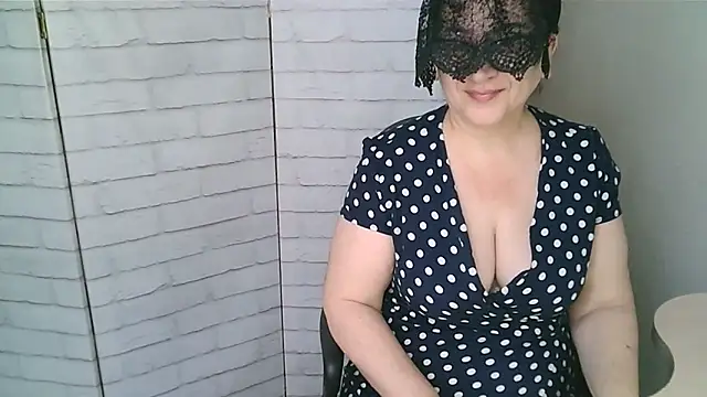 Helen xi  online show from 04-12-26, 04:17