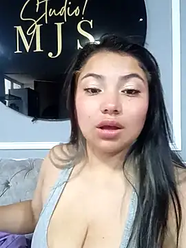 AbbieJoness   online show from 11-19-25, 11:54