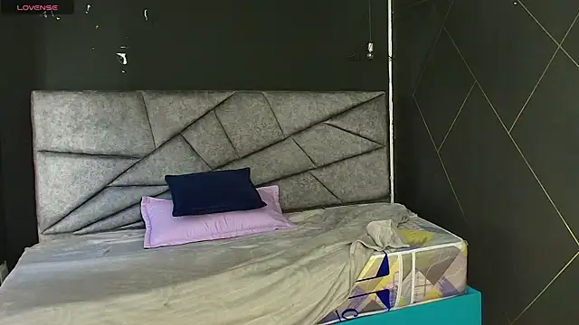 LiaMonroee  online show from 11-09-25, 11:52