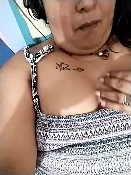 Snapshot of Jann_Riya333 chatting on 10-12-25, 03:22 Jann Riya333 online show from 10-12-25, 03:22