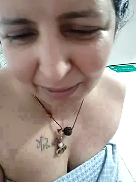 Snapshot of Jann_Riya333 chatting on 10-13-25, 03:28 Jann Riya333 online show from 10-13-25, 03:28