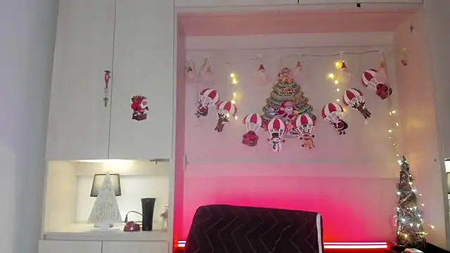 VickyRuiz  online show from 12-18-25, 01:28