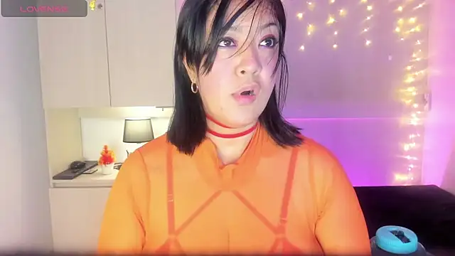 VickyRuiz  online show from 05-11-26, 07:55