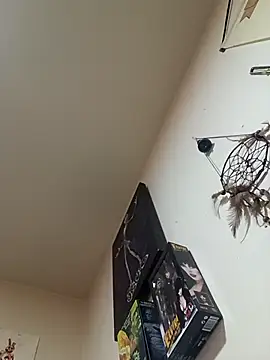 Butterflyann9090 online show from 12-04-25, 08:01