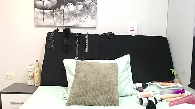 DonnaJoness online show from 09-13-25, 08:30