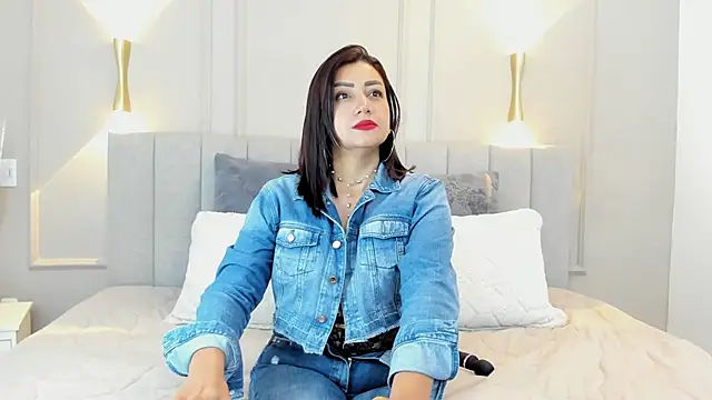 victoria bourne online show from 10-09-25, 07:23