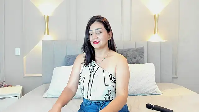 victoria bourne online show from 10-15-25, 07:14