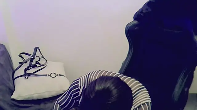 Snapshot of Morgane818181 chatting on 03-14-26, 02:50 Morgane818181 online show from 03-14-26, 02:50