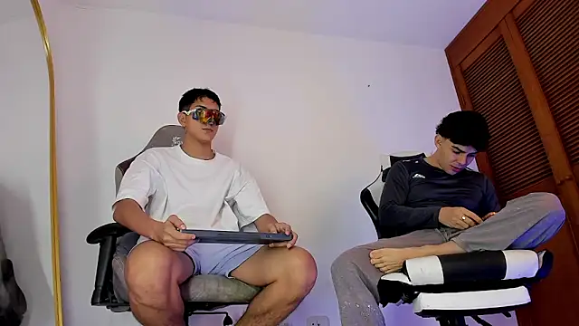 sotooliver3 online show from 02-13-26, 06:59