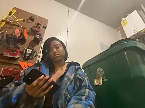 princesslivv online show from 11-24-25, 04:12