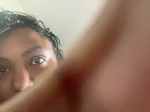 Snapshot of princesslivv chatting on 06-23-26, 11:58 princesslivv online show from 06-23-26, 11:58