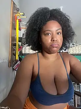 Snapshot of princesslivv chatting on 07-27-26, 10:17 princesslivv online show from 07-27-26, 10:17