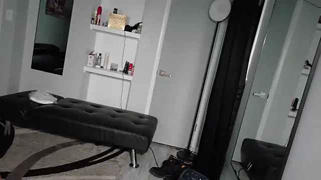 SLANGONDEMHOES online show from 09-12-25, 04:45