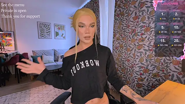 Snapshot of my-muse chatting on 10-04-25, 11:41 my-muse online show from 10-04-25, 11:41