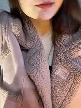 Hinne07 online show from 01-14-26, 02:55