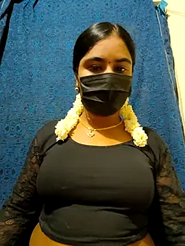 Snapshot of mini-queen chatting on 03-30-26, 05:47 mini-queen online show from 03-30-26, 05:47