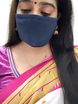 Snapshot of saritha29 chatting on 05-18-26, 04:35 saritha29 online show from 05-18-26, 04:35