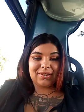 snow belle online show from 10-24-25, 12:56