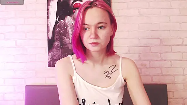 Ericha Stone online show from 09-20-25, 01:39