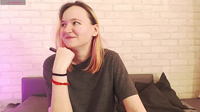 Ericha Stone online show from 04-09-26, 02:00