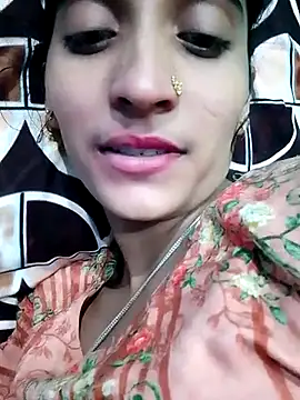 Snapshot of Pahadi_couple chatting on 10-10-25, 04:50 Pahadi couple online show from 10-10-25, 04:50