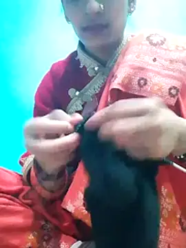 Snapshot of Pahadi_couple chatting on 10-14-25, 04:57 Pahadi couple online show from 10-14-25, 04:57