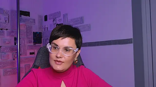 LauraDavidsons online show from 09-12-25, 08:14