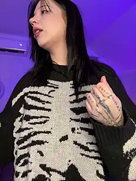 YourLittleDevil online show from 03-09-26, 05:11