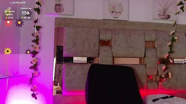 Madison 03 online show from 10-15-25, 05:07