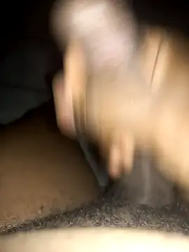 Snapshot of dann201 chatting on 10-18-25, 02:58 dann201 online show from 10-18-25, 02:58