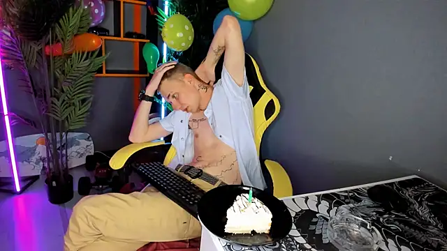 TimBlaks online show from 09-10-25, 04:56