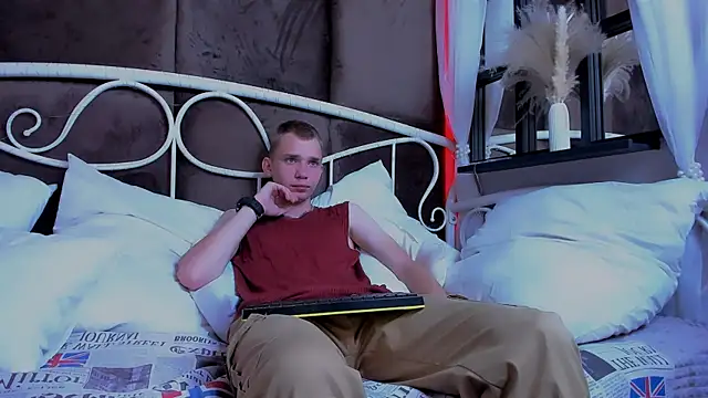 TimBlaks online show from 09-15-25, 03:45